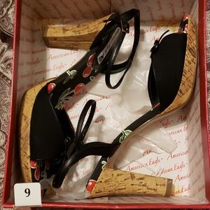American Eagle Cherry print heels